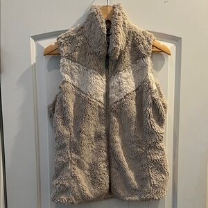 Patagonia Women's Faux Fur Vest - Gray